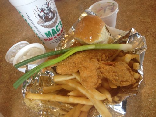 Chicken Strip Dinner from Mac's Steak In The Rough - photo by Mario J. Lucero of Heaven Sent Gaming